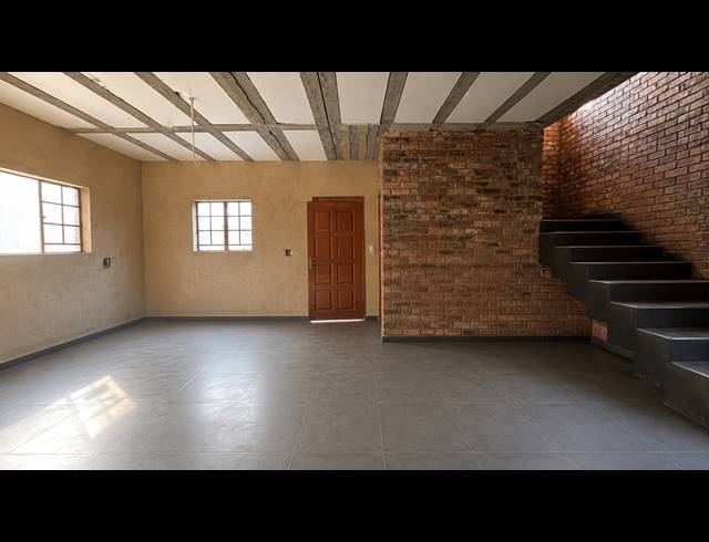 4 BEDROOM HOUSE FOR SALE IN BRACKENHURST